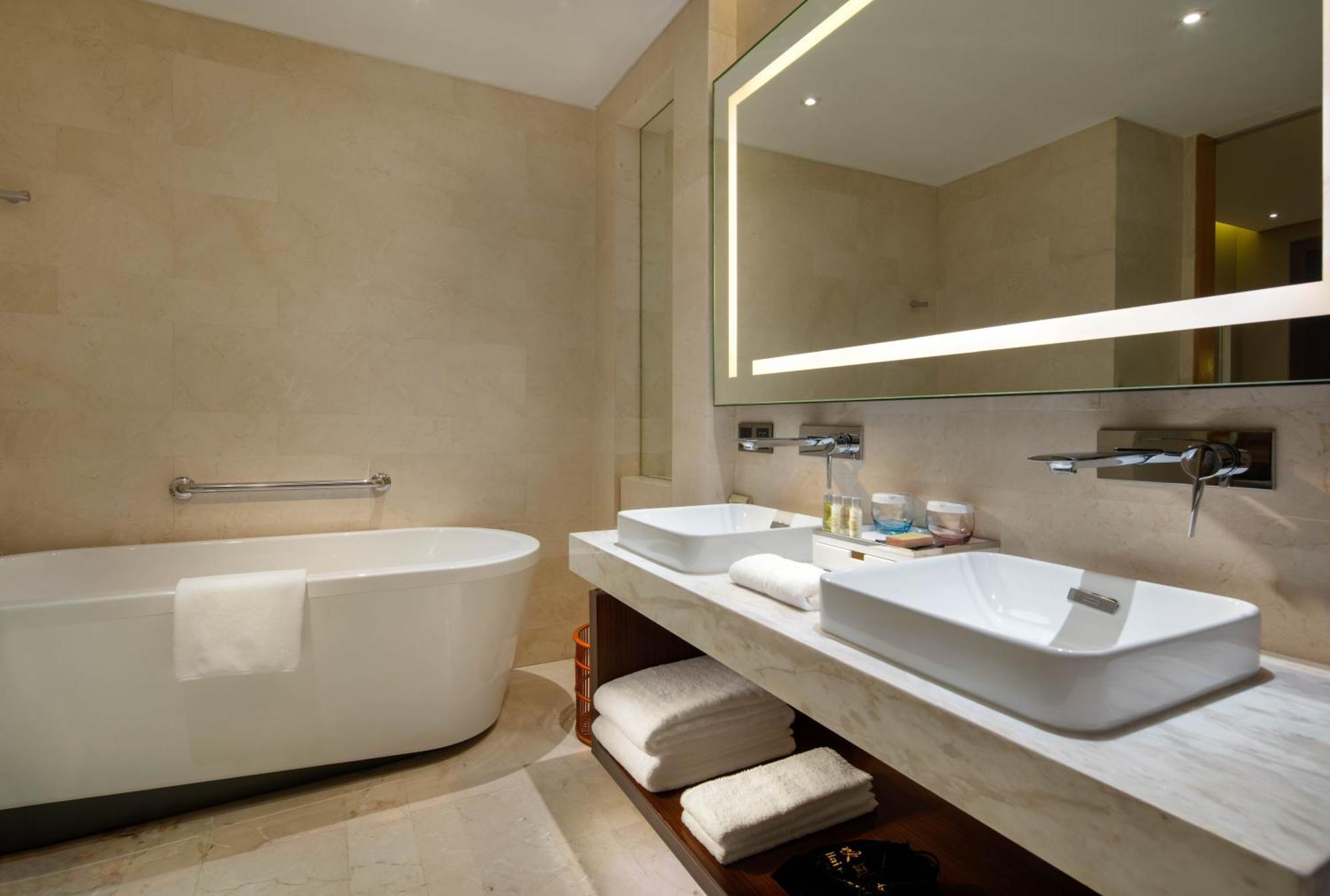 ליג'יאנג Hilton Garden Inn Lijiang מראה חיצוני תמונה
